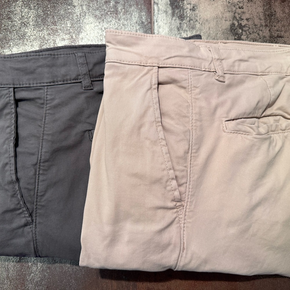 Bundle of 2 Zara 31” men’s slim fit gray and beige chino pants